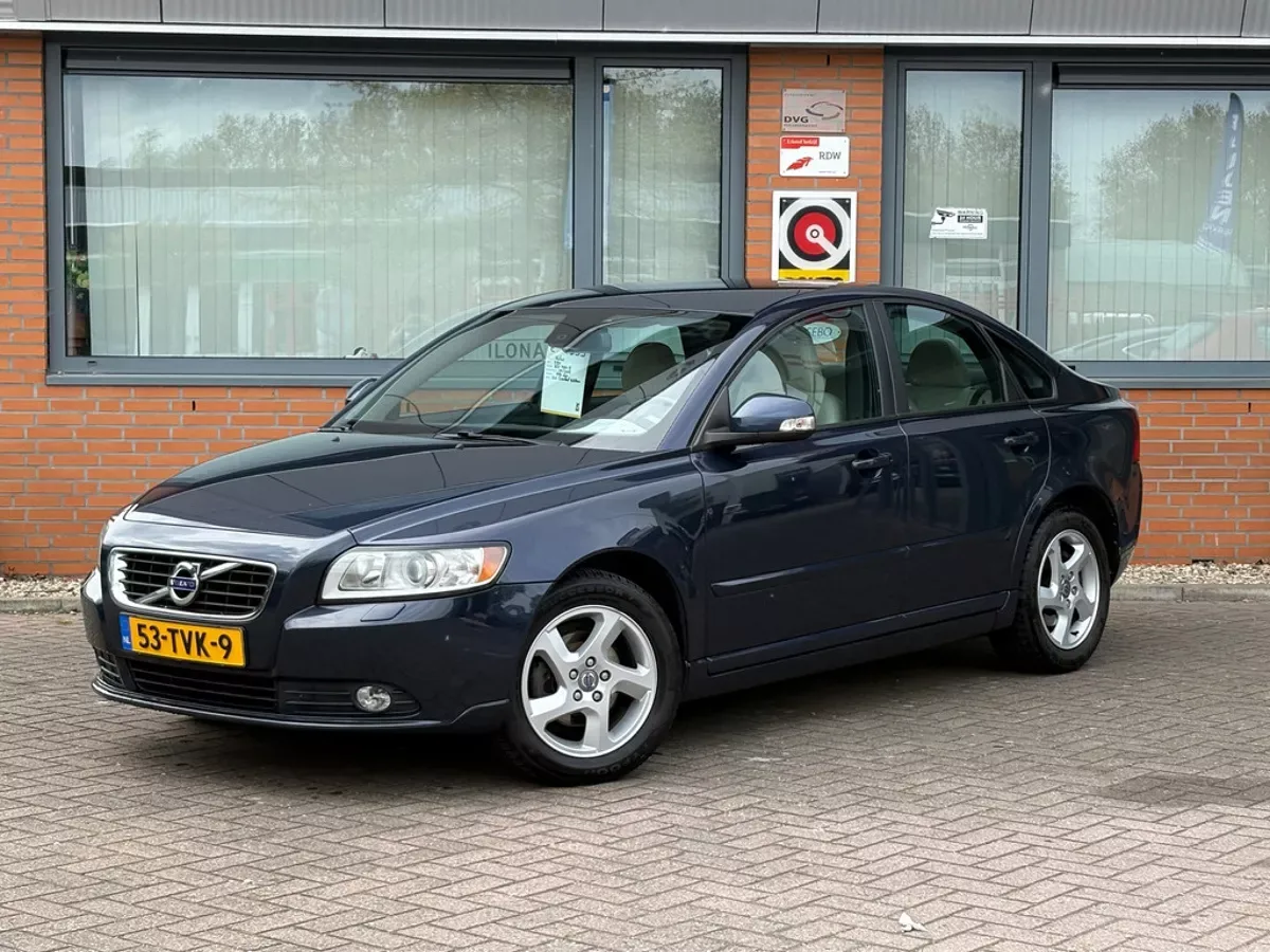 Volvo S40 (2012) — foto 1