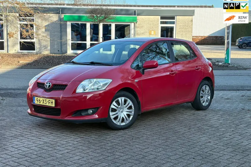 Toyota Auris (2007)