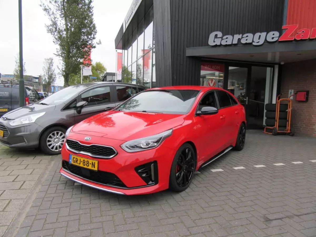 Kia ProCeed (2021) — foto 1