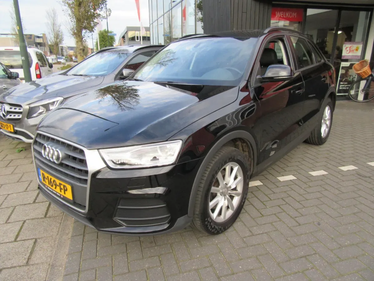 Audi Q3 (2018) — foto 1