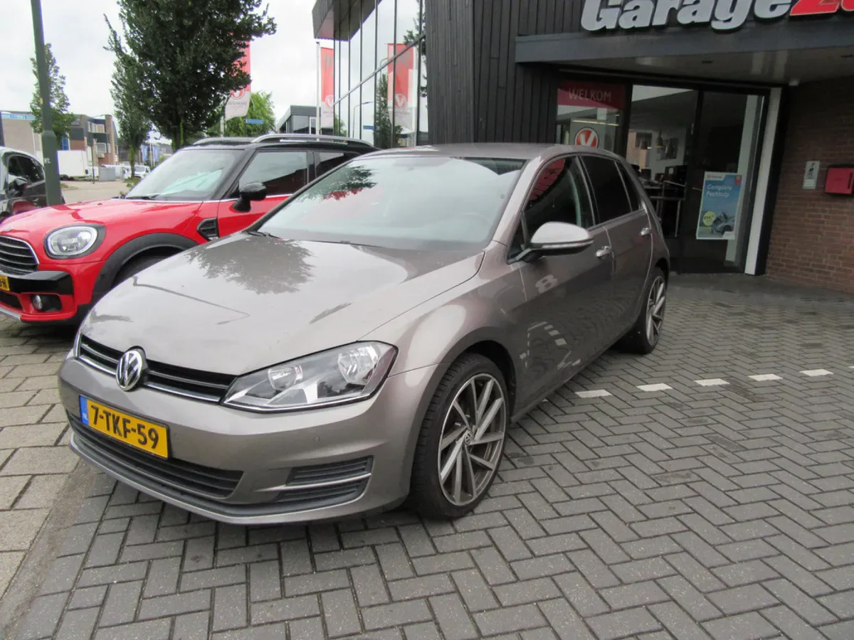 Volkswagen Golf (2014) — foto 1