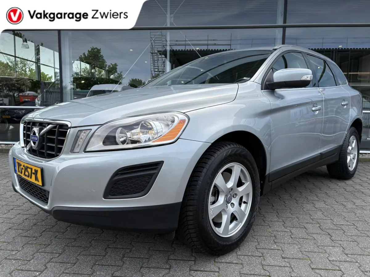 Volvo XC60 (2012) — foto 1