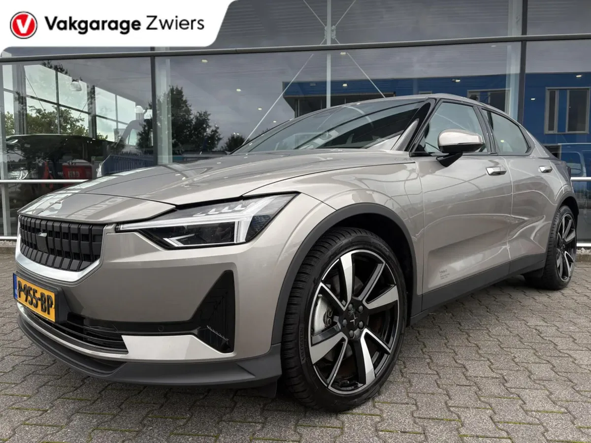 Polestar 2 (2022) — foto 1