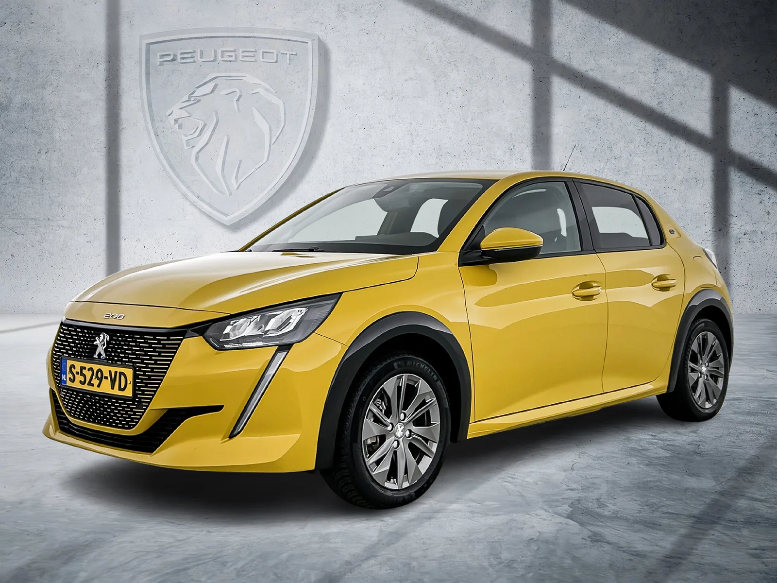 Peugeot e-208 (2022) — foto 1