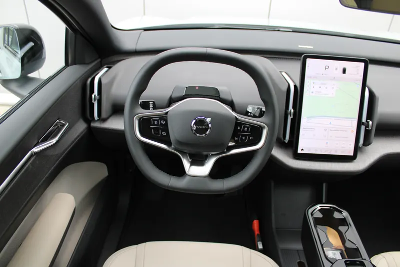 Volvo EX30 Cross Country (2026)