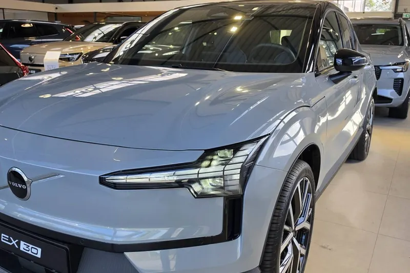 Volvo EX30 (2026)