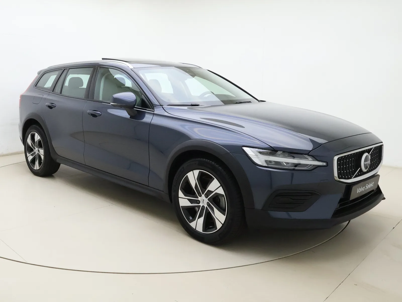 Volvo V60 (2022) — foto 1