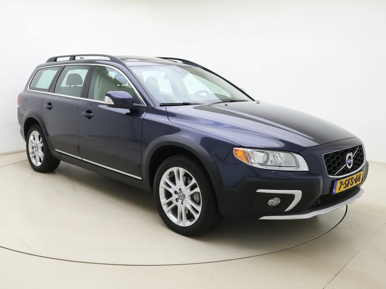 Volvo XC70 (2013) — foto 1