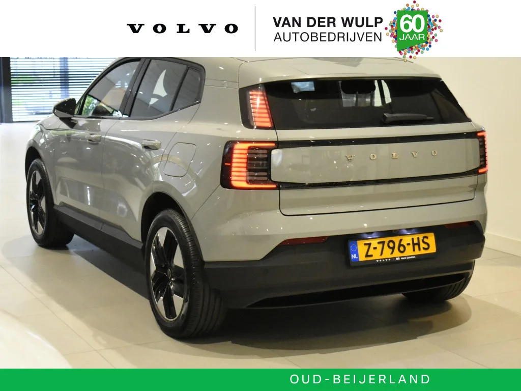 Volvo EX30 (2024) — foto 1