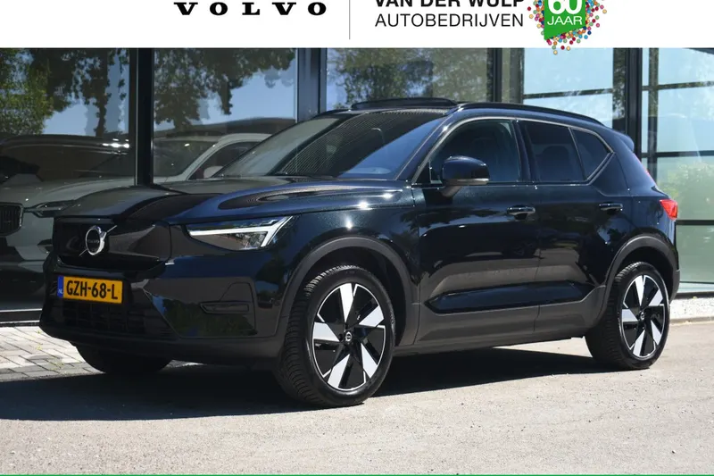 Volvo EX40 (2025)