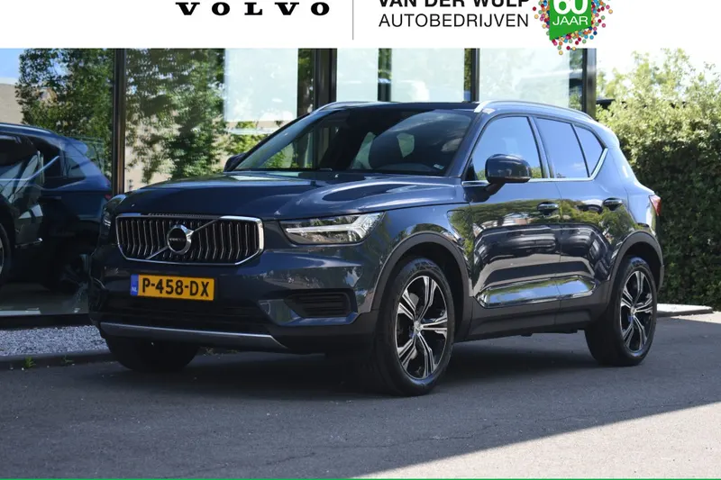 Volvo XC40 (2022)