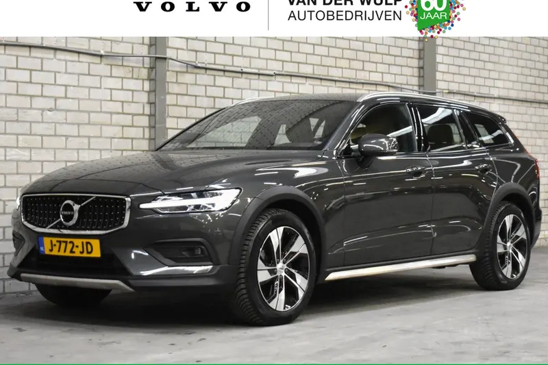 Volvo V60 Cross Country (2020)