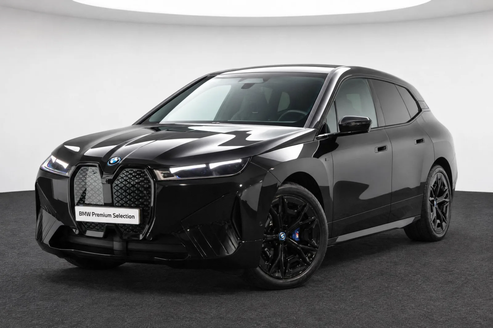 BMW iX (2023) — foto 1