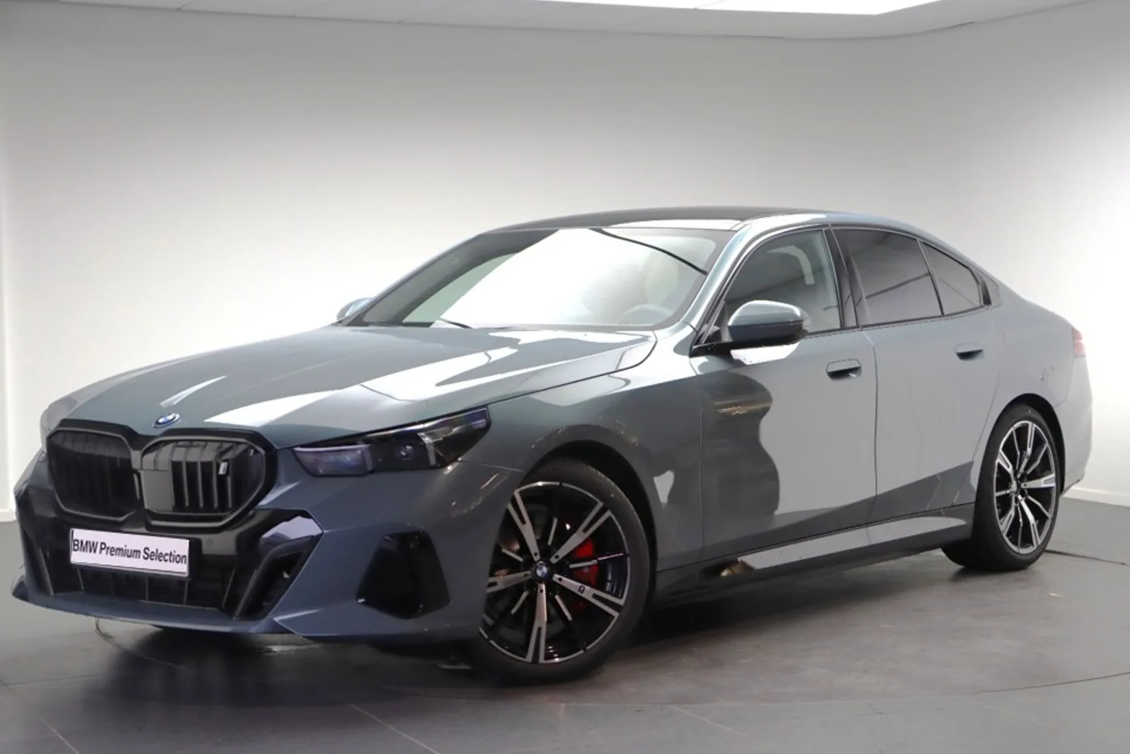 BMW i5 (2026) — foto 1