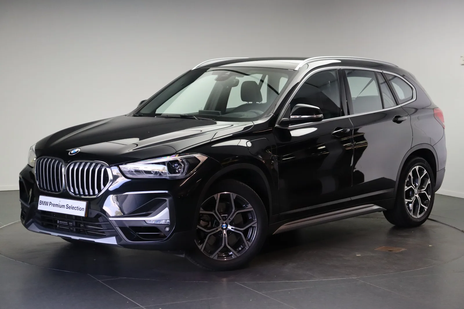 BMW X1 (2021) — foto 1