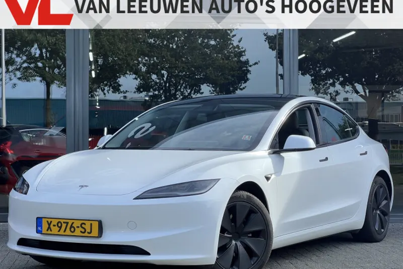 Tesla Model 3 (2024)