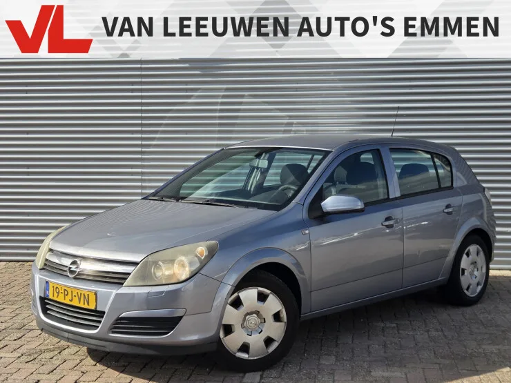 Opel Astra (2004) — foto 1