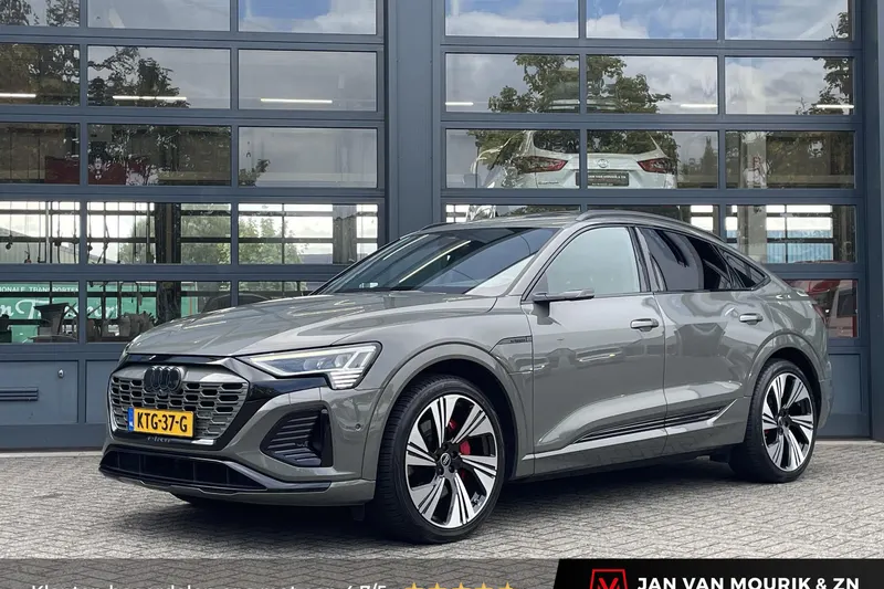 Audi Q8 e-tron (2023)