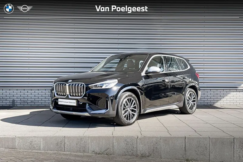 BMW iX1 (2023)