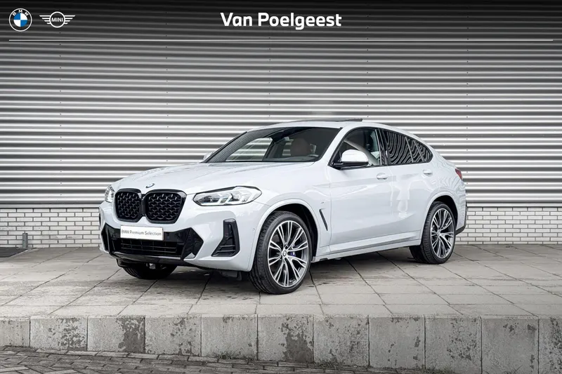 BMW X4 (2022)