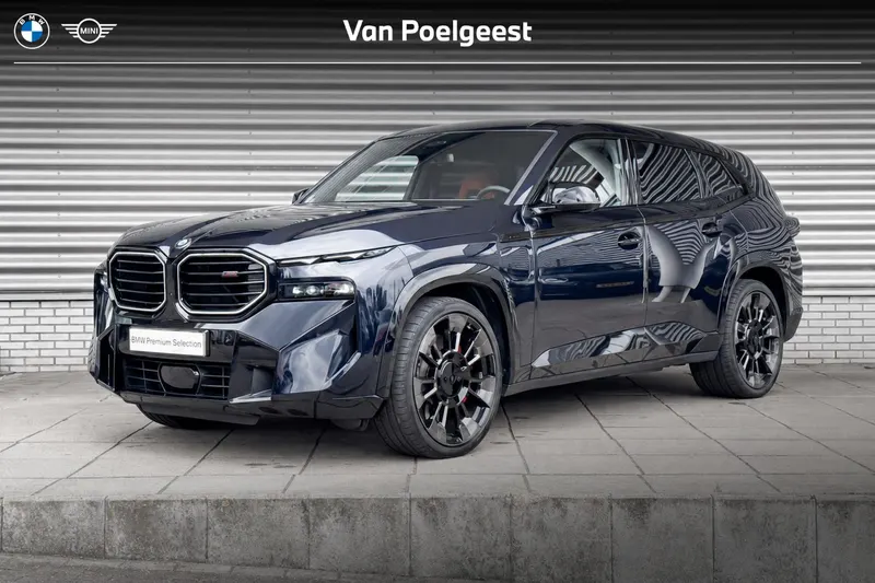 BMW XM (2025)