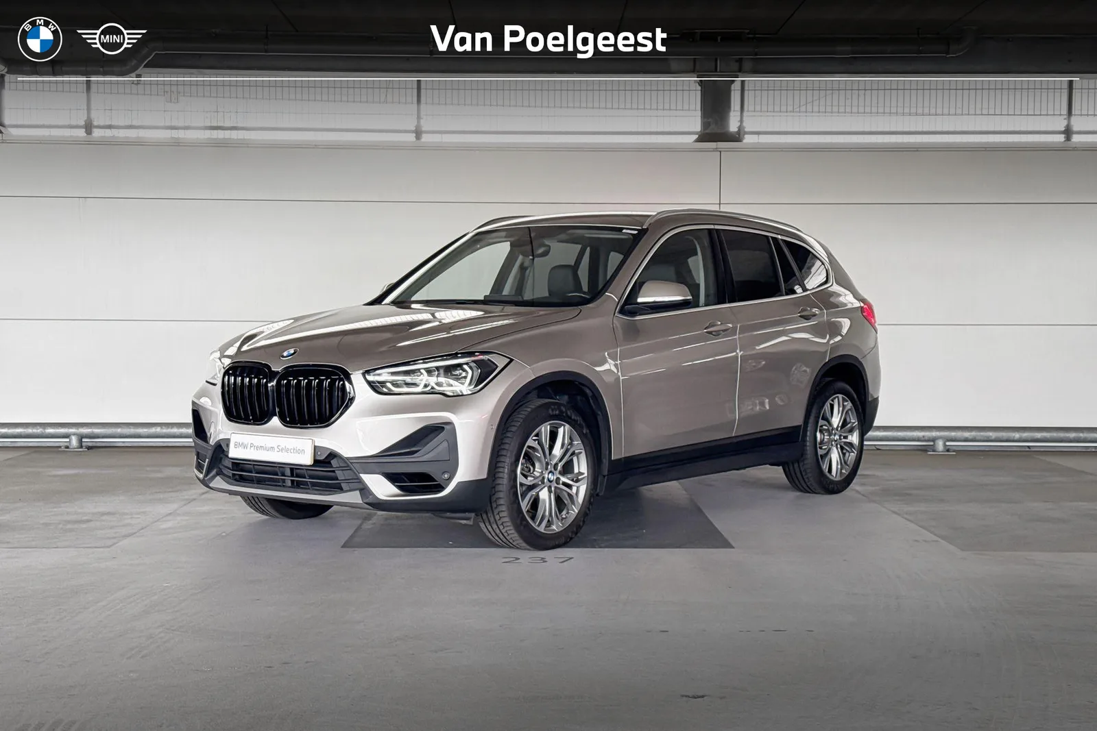 BMW X1 (2021) — foto 1