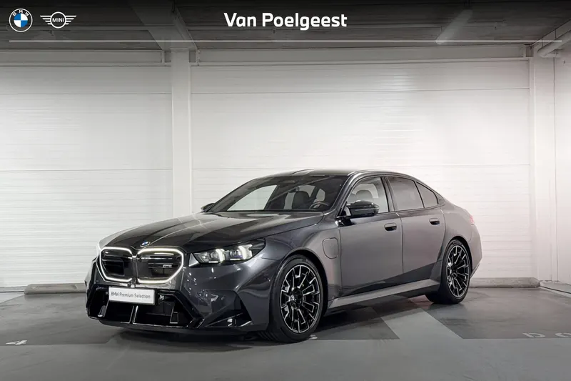BMW M5 (2025)