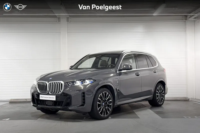 BMW X5 (2023)