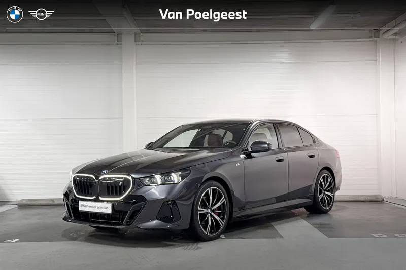 BMW i5 (2024)
