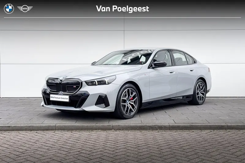 BMW i5 (2025)