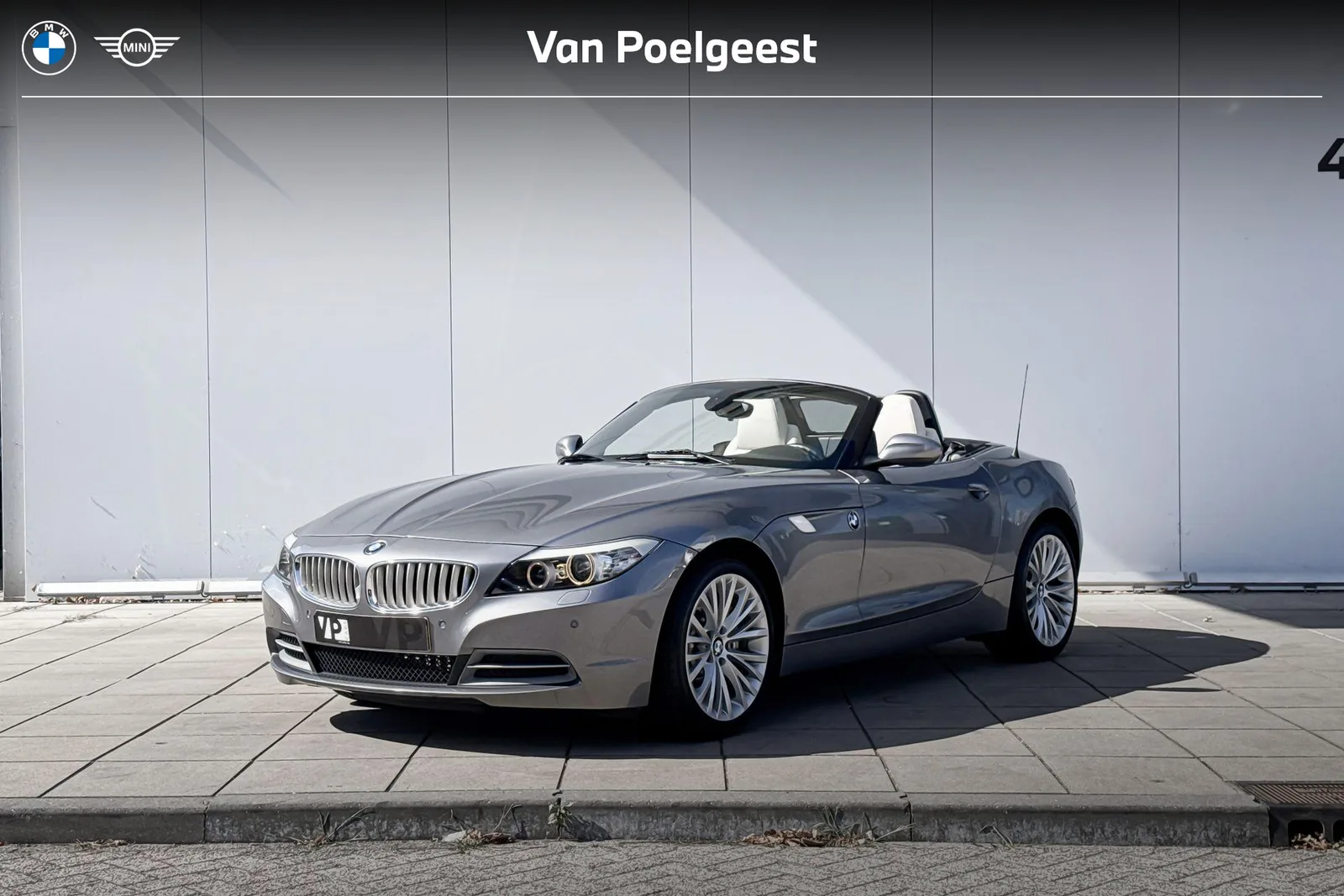 BMW Z4 (2011) — foto 1