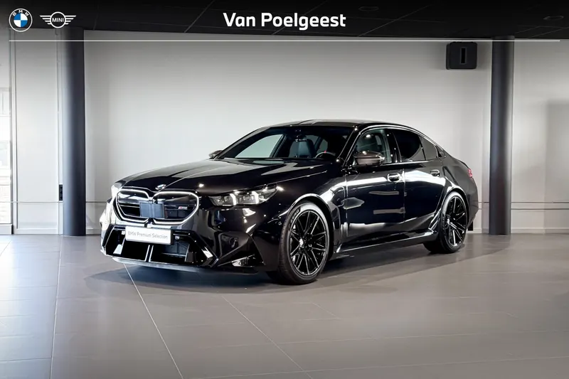 BMW M5 (2025)