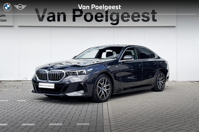 BMW i5 (2024)