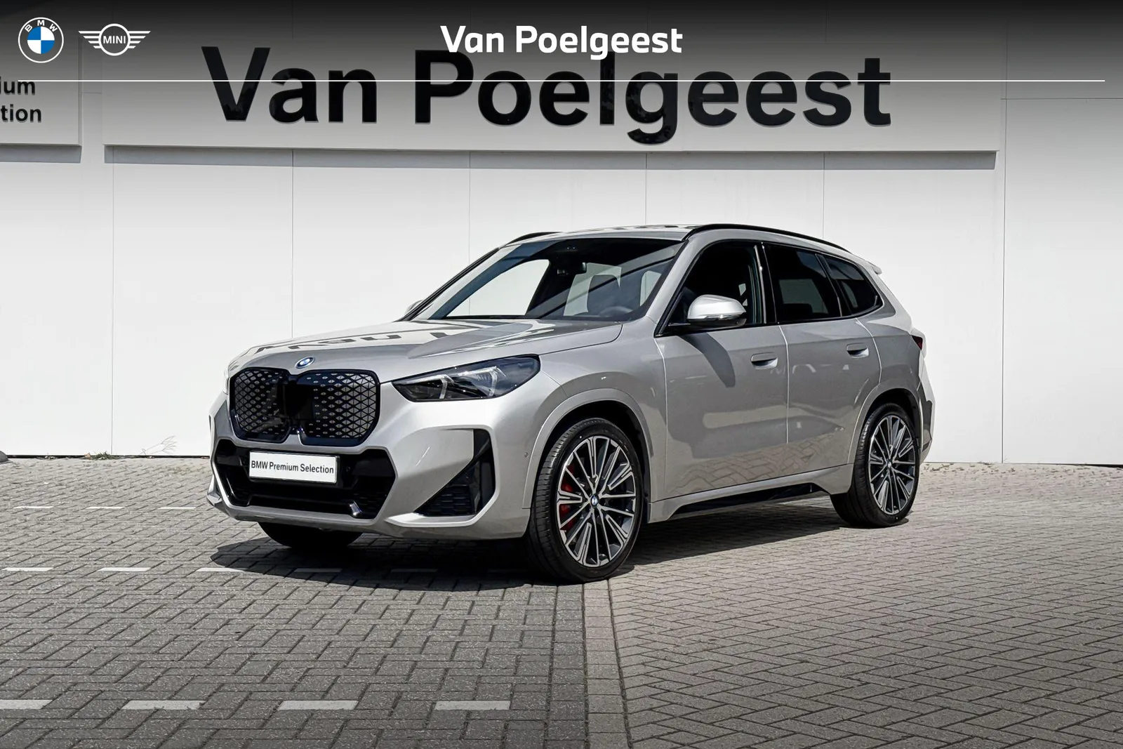 BMW iX1 (2026) — foto 1