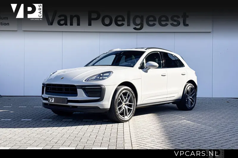 Porsche Macan (2023)