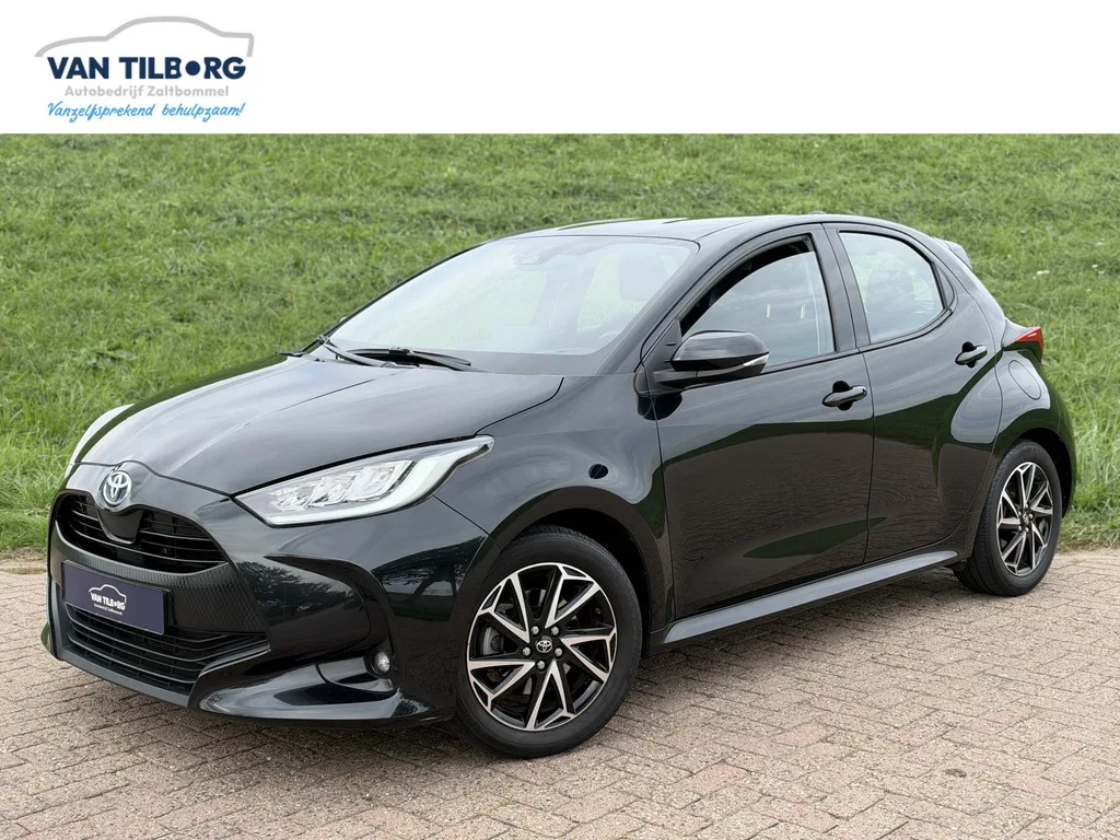 Toyota Yaris (2022) — foto 1