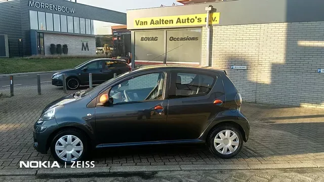 Toyota Aygo (2012) — foto 1