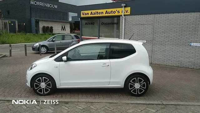 Volkswagen Up! (2012) — foto 1