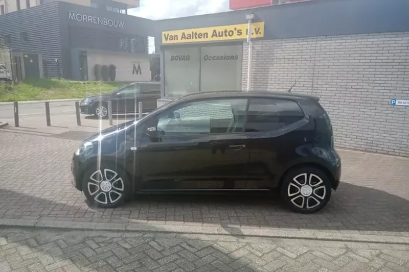 Volkswagen Up! (2012)