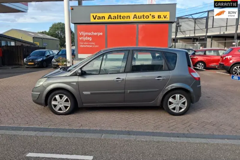 Renault Scénic (2005)