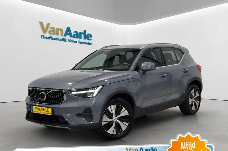 Volvo XC40 (2023)