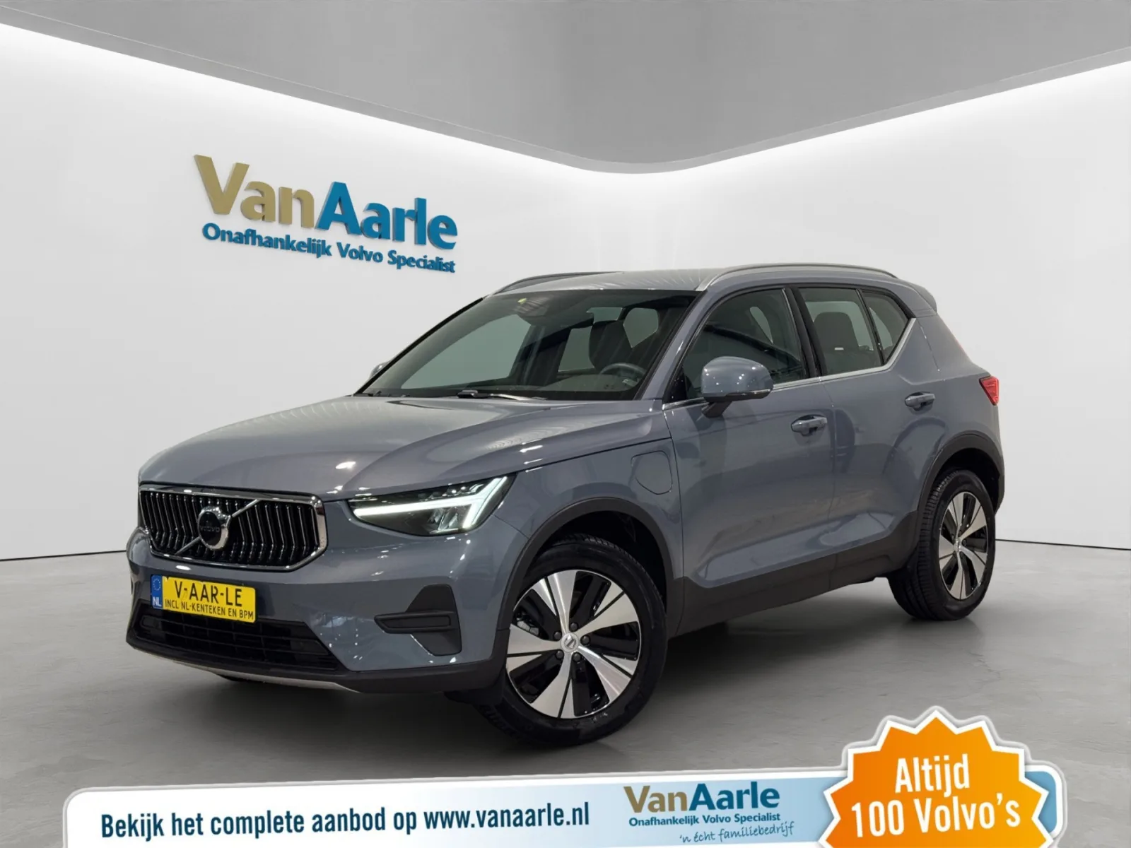 Volvo XC40 (2023) — foto 1