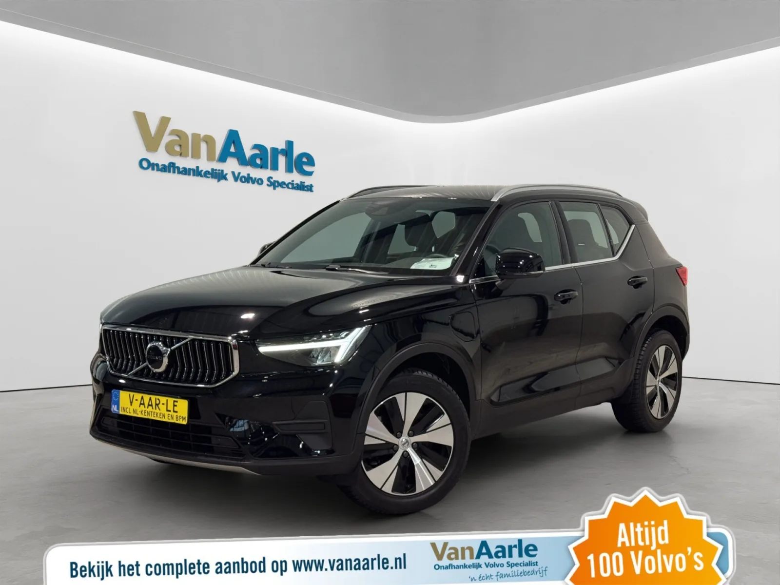 Volvo XC40 (2023) — foto 1