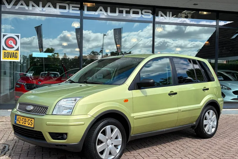 Ford Fusion (2005)