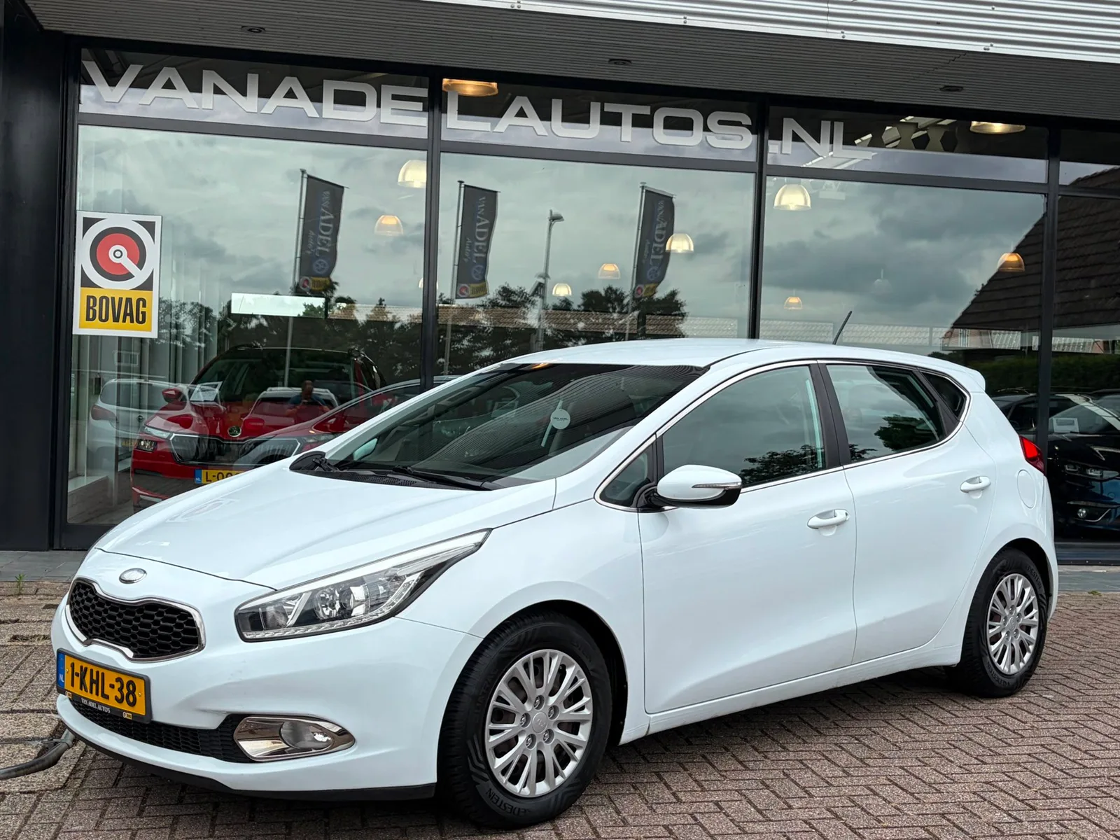 Kia Ceed (2013) — foto 1