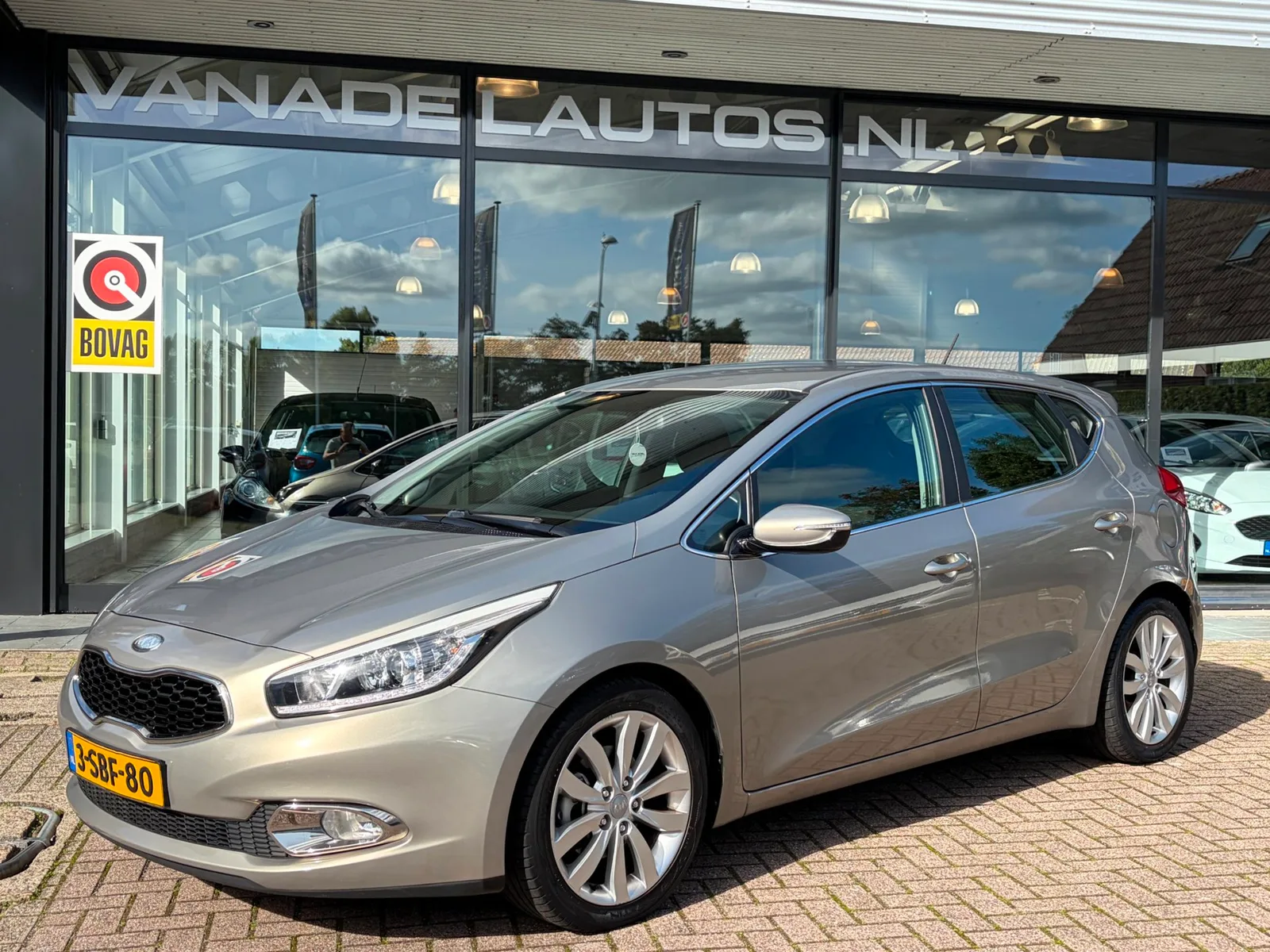 Kia Ceed (2013) — foto 1