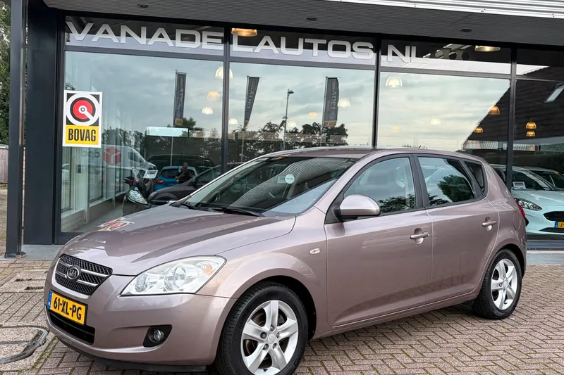 Kia Ceed (2007)