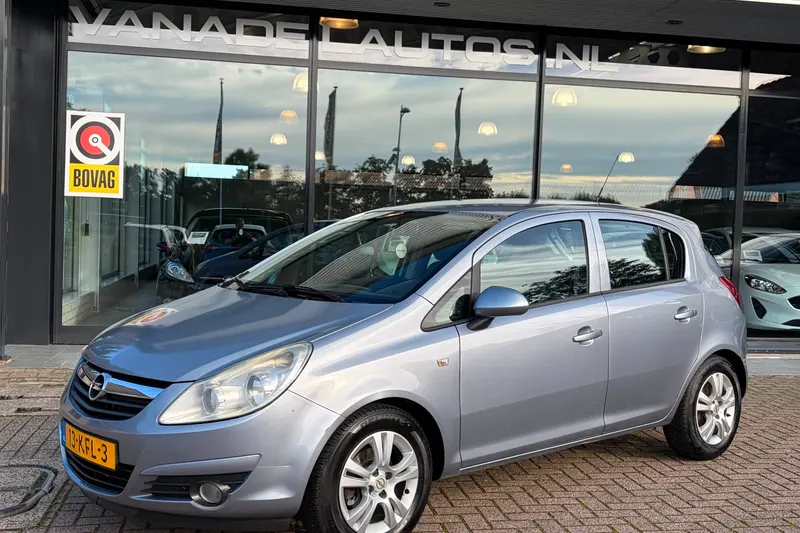 Opel Corsa (2009)