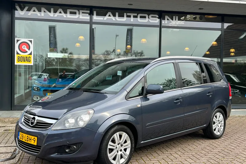 Opel Zafira (2010)