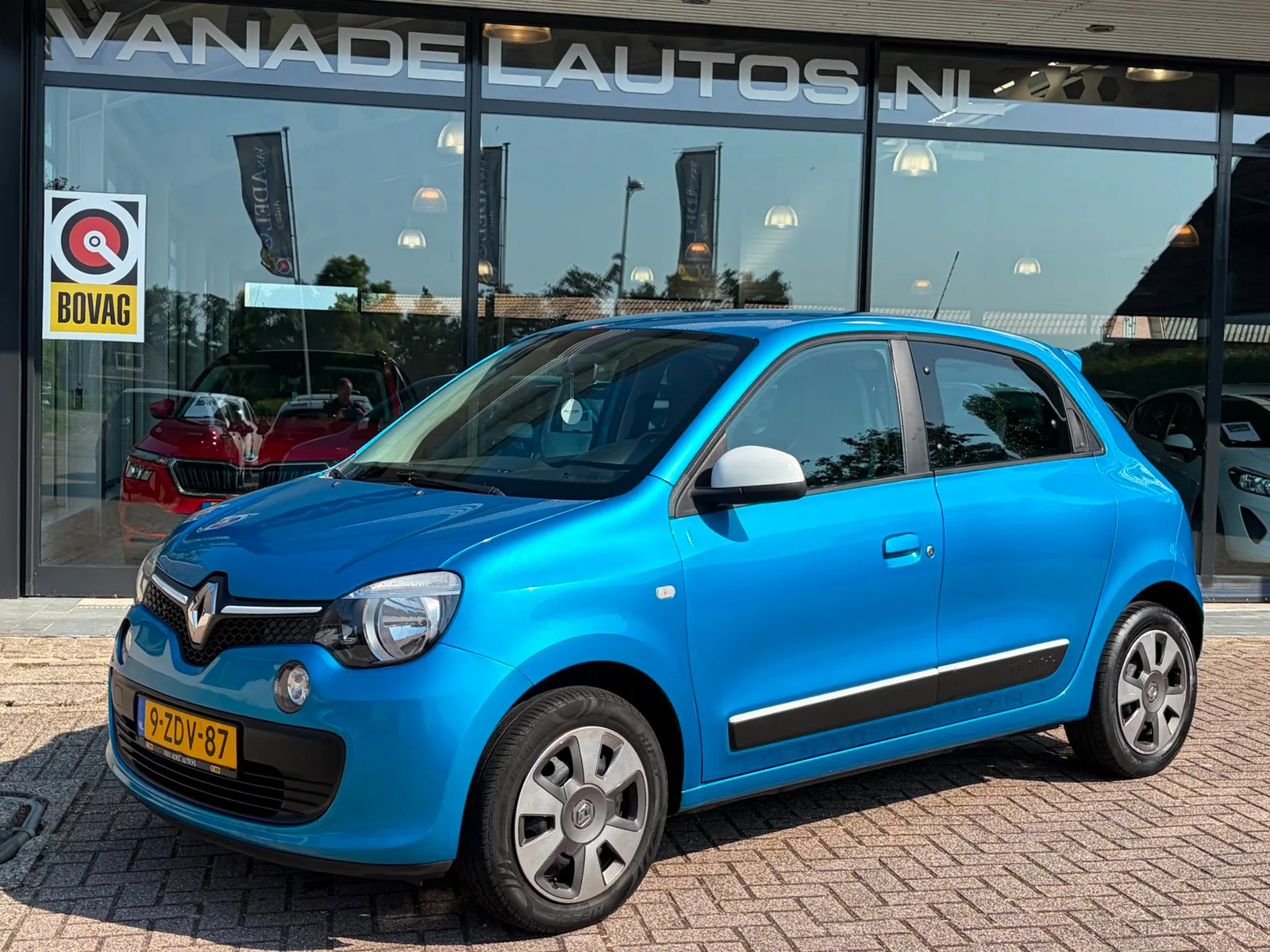 Renault Twingo (2015) — foto 1